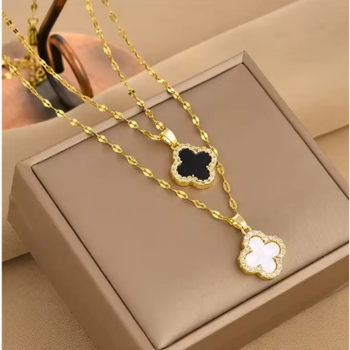 Collar Trébol Baño De Oro Con Dije Y Cristales - Imagen 5